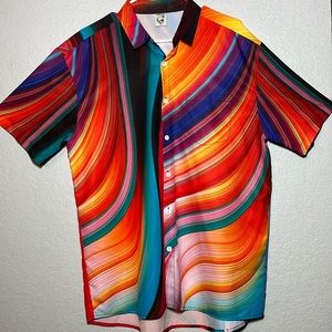 Adult men’s medium button down multicolored pocket shirt